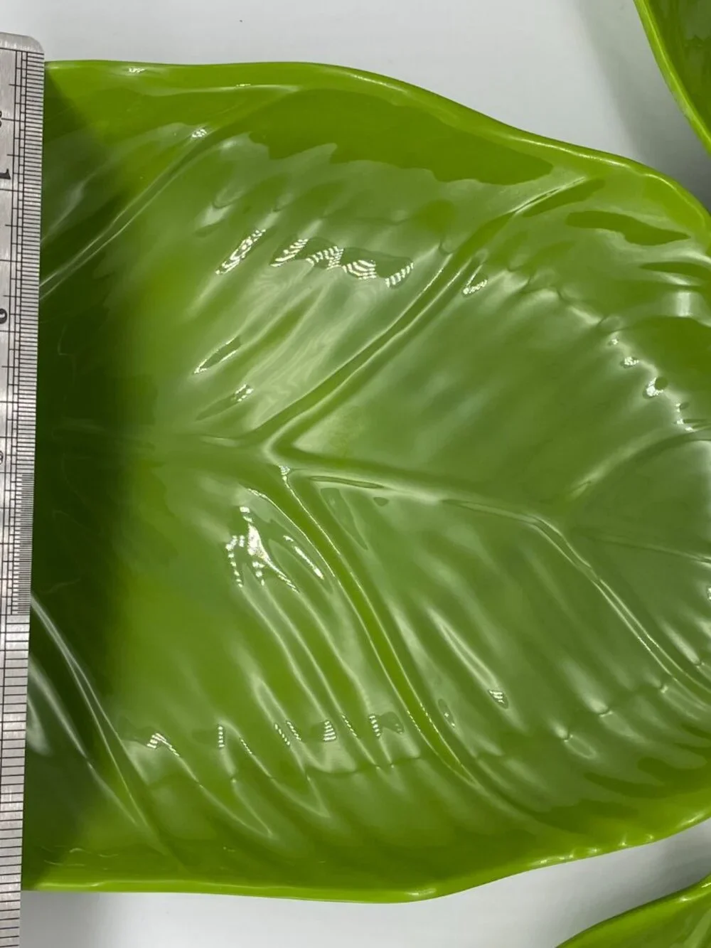 RARE Pier 1 Plates Palm Leaf Set Tropical Collection Melamine Green 9x6